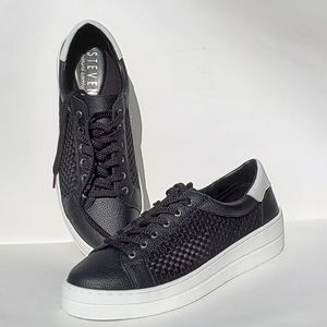 Steven Napa Black Sneaker sz 9W